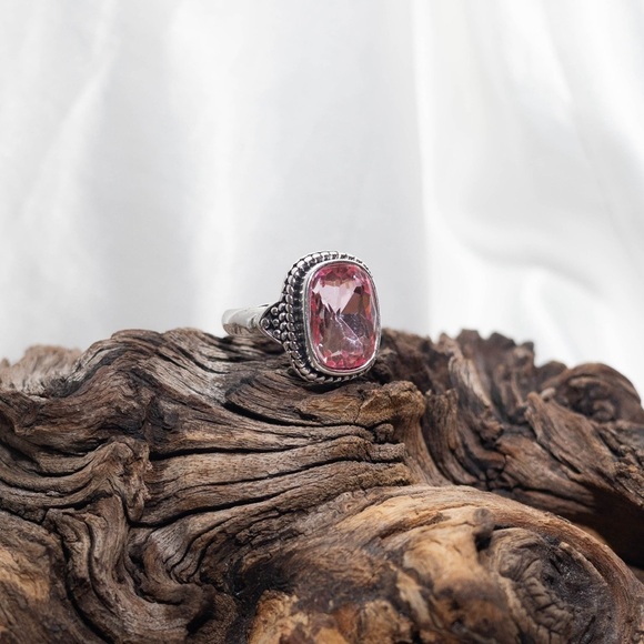 ✨Sundance Viken Antiqued Silver Pink Stone Ring - Picture 5 of 8